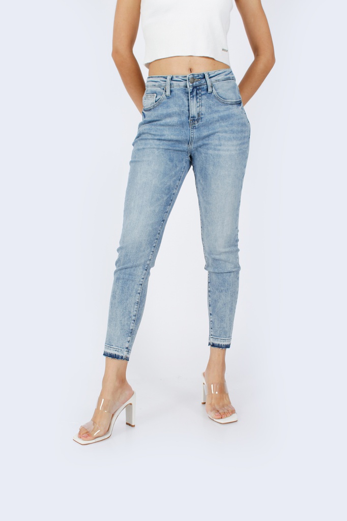 PANTALON DENIM XIOMARA